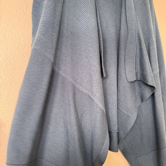 Women’s M Ann Taylor LOFT Blue Teal Knit Long Sleeve Waterfall Sweater Cardigan - Picture 4 of 8